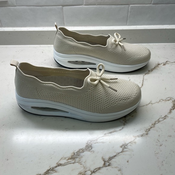 Comfort Slip On Sneakers - Picture 4 of 6